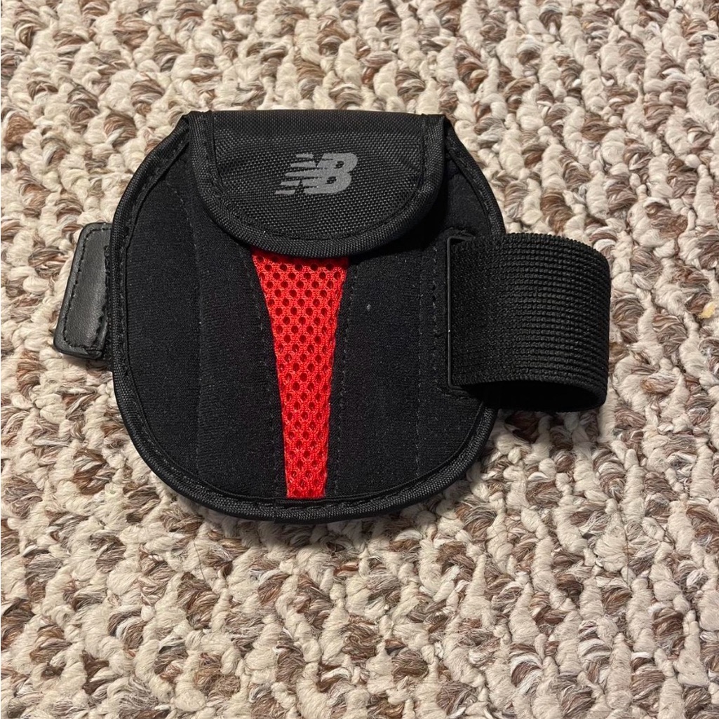 New Balance Black & Red Sport Armband